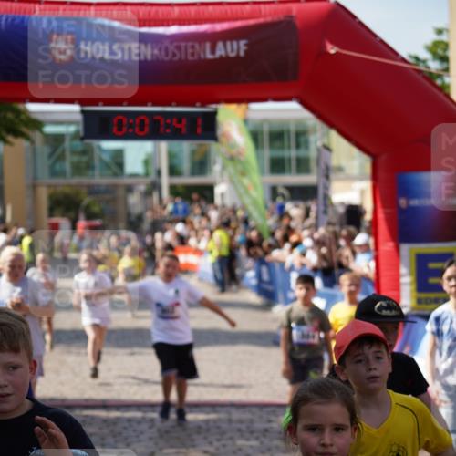 13.06.2025 - Holstenköstenlauf Felixshl http://msf.ph/oto/7926508 13.06.2025 16:37:55 Laufen 637, 638, 639, 643, 760, 783, 902, 912, 1014, 1018, 1084, 1246, 1836 meine-sportfotos.de