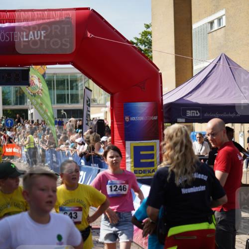 13.06.2025 - Holstenköstenlauf Felixshl http://msf.ph/oto/7926556 13.06.2025 16:38:03 Laufen 373, 638, 643, 658, 783, 785, 788, 790, 910, 1023, 1172, 1246, 1854 meine-sportfotos.de