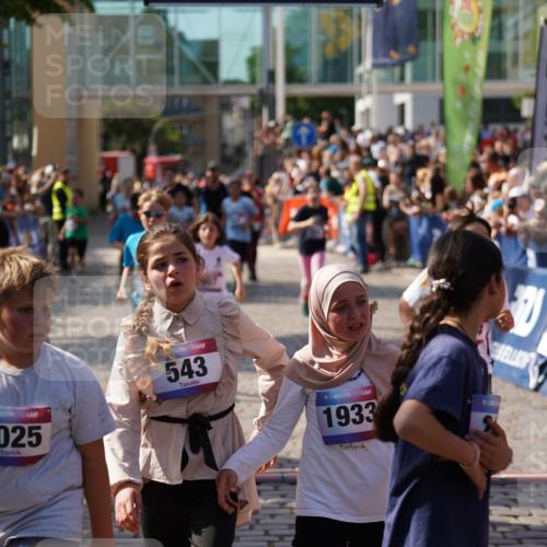 13.06.2025 - Holstenköstenlauf Felixshl http://msf.ph/oto/7926674 13.06.2025 16:38:39 Laufen 234, 239, 247, 519, 766, 779, 791, 907, 924, 1025, 1082, 1096, 1402, 1404, 1933 meine-sportfotos.de