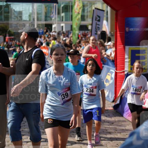 13.06.2025 - Holstenköstenlauf Felixshl http://msf.ph/oto/7926717 13.06.2025 16:38:49 Laufen 121, 141, 234, 239, 636, 652, 768, 769, 791, 1081, 1082, 1094, 1234, 1402 meine-sportfotos.de