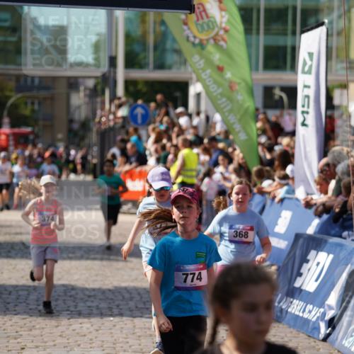 13.06.2025 - Holstenköstenlauf Felixshl http://msf.ph/oto/7926779 13.06.2025 16:39:14 Laufen 368, 372, 374, 514, 774 meine-sportfotos.de