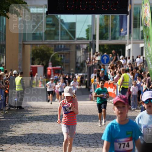 13.06.2025 - Holstenköstenlauf Felixshl http://msf.ph/oto/7926789 13.06.2025 16:39:16 Laufen 368, 372, 374, 514, 774 meine-sportfotos.de