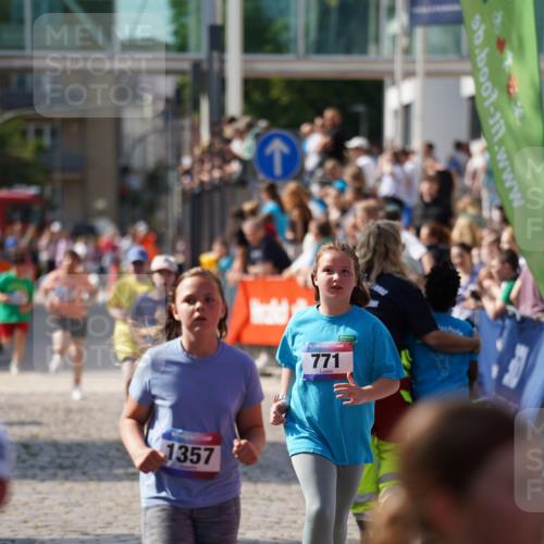 13.06.2025 - Holstenköstenlauf Felixshl http://msf.ph/oto/7926861 13.06.2025 16:39:52 Laufen 133, 140, 365, 366, 531, 648, 650, 771, 778, 1097, 1357 meine-sportfotos.de