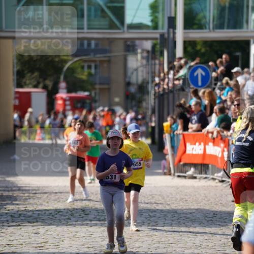 13.06.2025 - Holstenköstenlauf Felixshl http://msf.ph/oto/7926869 13.06.2025 16:39:55 Laufen 531, 650, 655, 771, 1357 meine-sportfotos.de