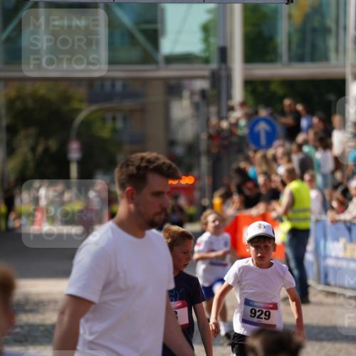 13.06.2025 - Holstenköstenlauf Felixshl http://msf.ph/oto/7926962 13.06.2025 16:50:21 Laufen 28, 102, 130, 409, 553, 929, 1033 meine-sportfotos.de