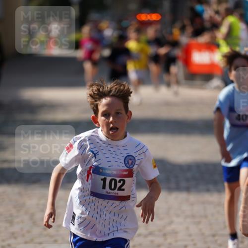 13.06.2025 - Holstenköstenlauf Felixshl http://msf.ph/oto/7926971 13.06.2025 16:50:24 Laufen 28, 102, 143, 409, 553, 659, 929, 1265, 1875, 1892 meine-sportfotos.de