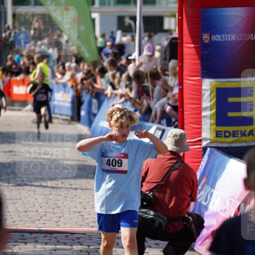 13.06.2025 - Holstenköstenlauf Felixshl http://msf.ph/oto/7926973 13.06.2025 16:50:27 Laufen 102, 143, 409, 553, 659, 1265, 1875, 1892 meine-sportfotos.de