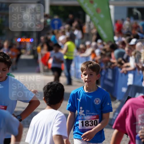 13.06.2025 - Holstenköstenlauf Felixshl http://msf.ph/oto/7927024 13.06.2025 16:50:52 Laufen 144, 270, 407, 408, 818, 940, 1117, 1123, 1124, 1363, 1409, 1830, 1848 meine-sportfotos.de