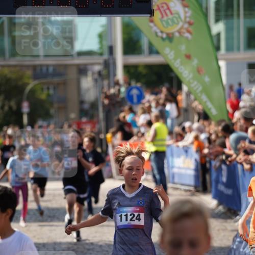13.06.2025 - Holstenköstenlauf Felixshl http://msf.ph/oto/7927034 13.06.2025 16:51:00 Laufen 57, 100, 144, 260, 270, 402, 539, 935, 940, 1036, 1120, 1124, 1261, 1431 meine-sportfotos.de