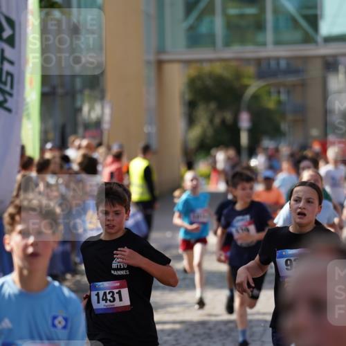 13.06.2025 - Holstenköstenlauf Felixshl http://msf.ph/oto/7927046 13.06.2025 16:51:06 Laufen 57, 91, 100, 260, 402, 416, 539, 552, 933, 935, 1027, 1030, 1036, 1112, 1120, 1258, 1261, 1431, 1818 meine-sportfotos.de