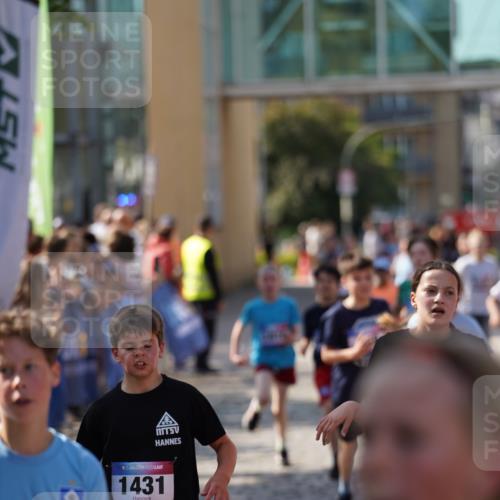 13.06.2025 - Holstenköstenlauf Felixshl http://msf.ph/oto/7927047 13.06.2025 16:51:06 Laufen 57, 91, 100, 260, 402, 416, 539, 552, 933, 935, 1027, 1030, 1036, 1112, 1120, 1258, 1261, 1431, 1818 meine-sportfotos.de