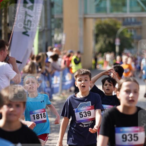 13.06.2025 - Holstenköstenlauf Felixshl http://msf.ph/oto/7927054 13.06.2025 16:51:10 Laufen 91, 396, 402, 414, 416, 534, 539, 552, 799, 933, 935, 1027, 1030, 1036, 1112, 1120, 1258, 1431, 1818 meine-sportfotos.de