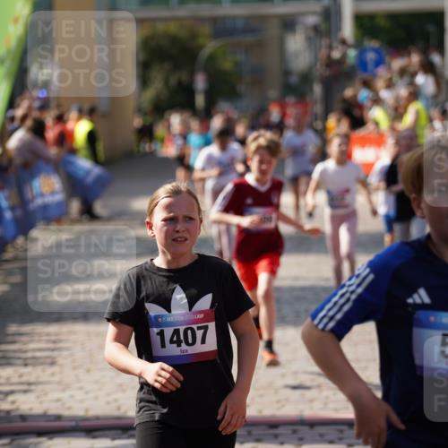 13.06.2025 - Holstenköstenlauf Felixshl http://msf.ph/oto/7927087 13.06.2025 16:51:23 Laufen 56, 804, 810, 932, 939, 1029, 1035, 1259, 1262, 1407, 1430, 1809, 1882, 1927 meine-sportfotos.de