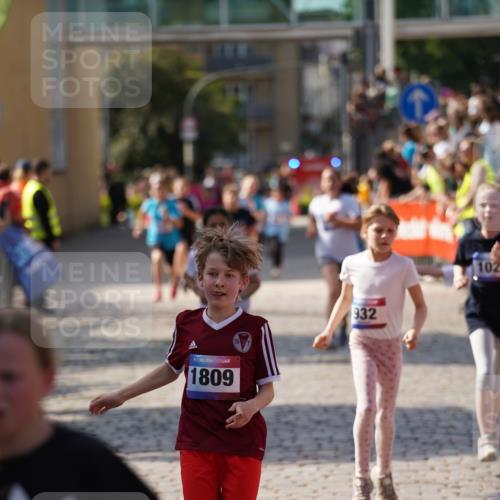13.06.2025 - Holstenköstenlauf Felixshl http://msf.ph/oto/7927090 13.06.2025 16:51:24 Laufen 56, 804, 810, 932, 939, 1029, 1035, 1259, 1262, 1407, 1430, 1807, 1809, 1882 meine-sportfotos.de