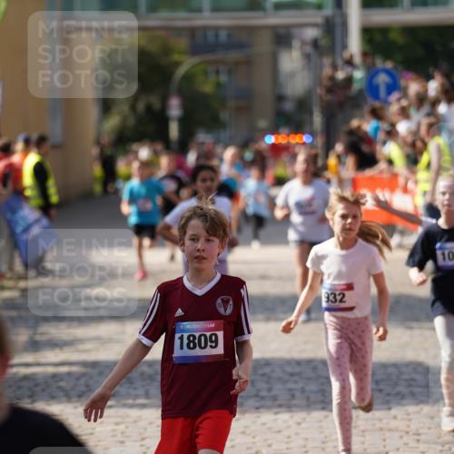 13.06.2025 - Holstenköstenlauf Felixshl http://msf.ph/oto/7927091 13.06.2025 16:51:24 Laufen 56, 804, 810, 932, 939, 1029, 1035, 1259, 1262, 1407, 1430, 1807, 1809, 1882 meine-sportfotos.de