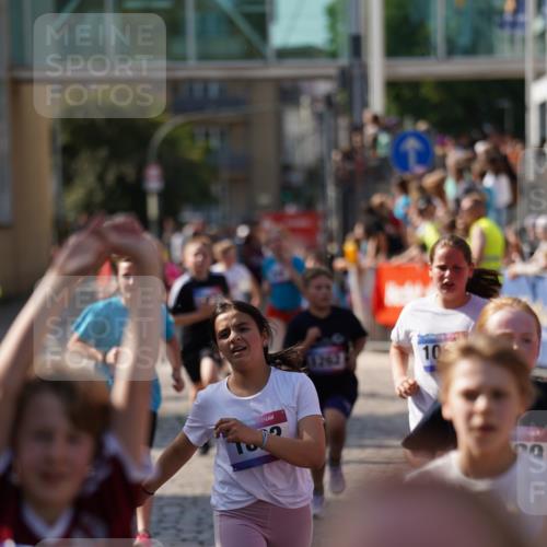 13.06.2025 - Holstenköstenlauf Felixshl http://msf.ph/oto/7927101 13.06.2025 16:51:28 Laufen 69, 136, 398, 806, 810, 932, 939, 1029, 1035, 1262, 1807, 1809, 1882 meine-sportfotos.de