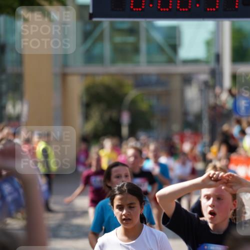 13.06.2025 - Holstenköstenlauf Felixshl http://msf.ph/oto/7927103 13.06.2025 16:51:30 Laufen 69, 127, 136, 259, 398, 662, 806, 810, 939, 1029, 1035, 1262, 1807, 1882 meine-sportfotos.de