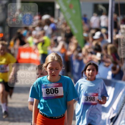 13.06.2025 - Holstenköstenlauf Felixshl http://msf.ph/oto/7927112 13.06.2025 16:51:36 Laufen 15, 69, 127, 136, 259, 398, 662, 806, 813, 937, 1166, 1807, 1824 meine-sportfotos.de