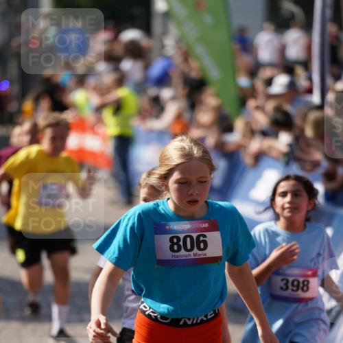 13.06.2025 - Holstenköstenlauf Felixshl http://msf.ph/oto/7927114 13.06.2025 16:51:36 Laufen 15, 69, 127, 136, 259, 398, 662, 806, 813, 937, 1166, 1807, 1824 meine-sportfotos.de