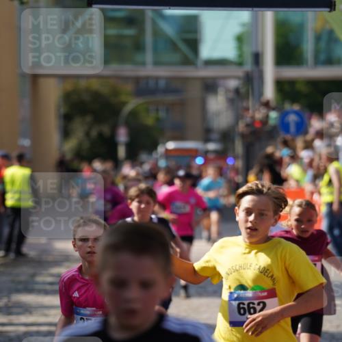 13.06.2025 - Holstenköstenlauf Felixshl http://msf.ph/oto/7927118 13.06.2025 16:51:38 Laufen 15, 51, 69, 127, 128, 259, 398, 544, 662, 806, 813, 937, 1166, 1167, 1824 meine-sportfotos.de
