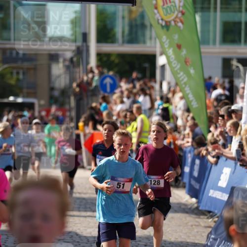 13.06.2025 - Holstenköstenlauf Felixshl http://msf.ph/oto/7927132 13.06.2025 16:51:45 Laufen 27, 51, 128, 137, 146, 406, 541, 544, 807, 812, 1028, 1166, 1167, 1824, 1860 meine-sportfotos.de
