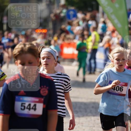 13.06.2025 - Holstenköstenlauf Felixshl http://msf.ph/oto/7927142 13.06.2025 16:51:49 Laufen 27, 51, 128, 137, 146, 406, 541, 544, 807, 812, 1028, 1032, 1113, 1164, 1167, 1260, 1371, 1860 meine-sportfotos.de