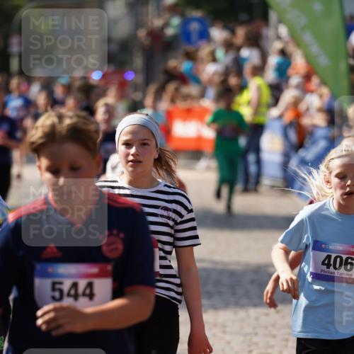 13.06.2025 - Holstenköstenlauf Felixshl http://msf.ph/oto/7927143 13.06.2025 16:51:49 Laufen 27, 51, 128, 137, 146, 406, 541, 544, 807, 812, 1028, 1032, 1113, 1164, 1167, 1260, 1371, 1860 meine-sportfotos.de