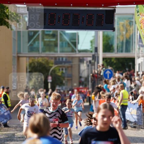 13.06.2025 - Holstenköstenlauf Felixshl http://msf.ph/oto/7927173 13.06.2025 16:52:06 Laufen 41, 68, 395, 399, 405, 537, 798, 802, 814, 1040, 1109, 1111, 1883 meine-sportfotos.de