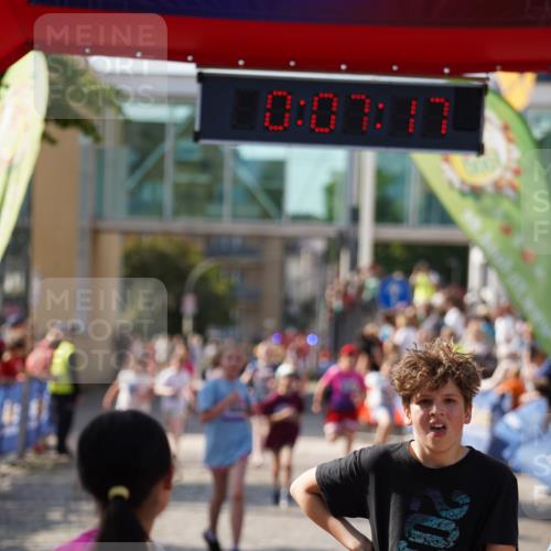13.06.2025 - Holstenköstenlauf Felixshl http://msf.ph/oto/7927187 13.06.2025 16:52:16 Laufen 68, 126, 255, 256, 395, 397, 400, 405, 540, 660, 809, 817, 927, 930, 1109, 1250 meine-sportfotos.de