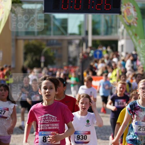 13.06.2025 - Holstenköstenlauf Felixshl http://msf.ph/oto/7927208 13.06.2025 16:52:25 Laufen 126, 255, 256, 262, 266, 394, 412, 540, 549, 660, 809, 817, 927, 930, 936, 938, 1250, 1263, 1266 meine-sportfotos.de