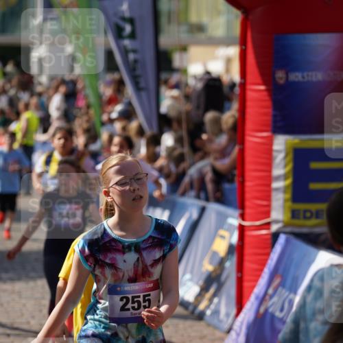 13.06.2025 - Holstenköstenlauf Felixshl http://msf.ph/oto/7927212 13.06.2025 16:52:26 Laufen 255, 262, 266, 394, 412, 540, 549, 555, 660, 817, 927, 930, 936, 938, 1108, 1250, 1263, 1266 meine-sportfotos.de