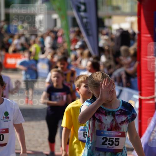 13.06.2025 - Holstenköstenlauf Felixshl http://msf.ph/oto/7927215 13.06.2025 16:52:27 Laufen 255, 262, 266, 394, 412, 540, 549, 555, 660, 817, 927, 930, 936, 938, 1108, 1250, 1263, 1266 meine-sportfotos.de