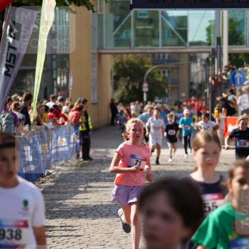 13.06.2025 - Holstenköstenlauf Felixshl http://msf.ph/oto/7927241 13.06.2025 16:52:37 Laufen 71, 72, 535, 538, 542, 555, 800, 803, 938, 1108, 1263 meine-sportfotos.de