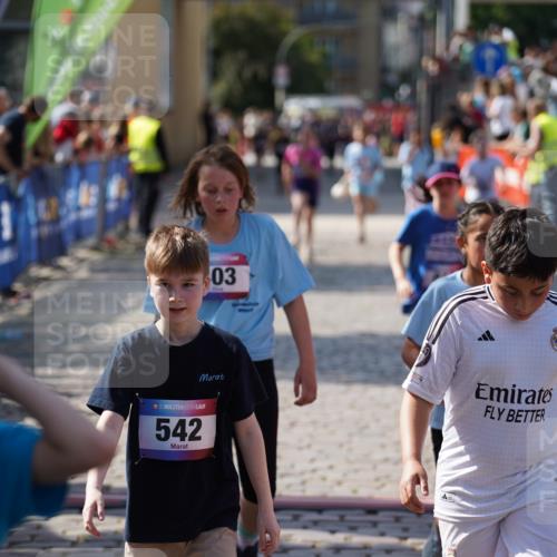 13.06.2025 - Holstenköstenlauf Felixshl http://msf.ph/oto/7927266 13.06.2025 16:52:49 Laufen 257, 403, 542, 551, 797, 803, 816, 931, 1253 meine-sportfotos.de