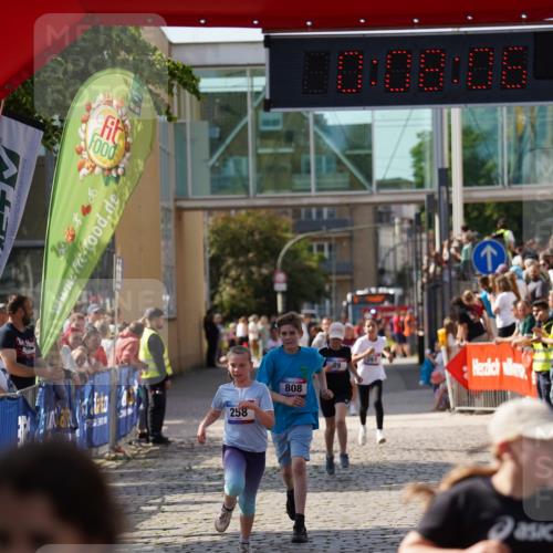 13.06.2025 - Holstenköstenlauf Felixshl http://msf.ph/oto/7927310 13.06.2025 16:53:05 Laufen 88, 89, 258, 261, 808, 1254, 1257, 1835 meine-sportfotos.de