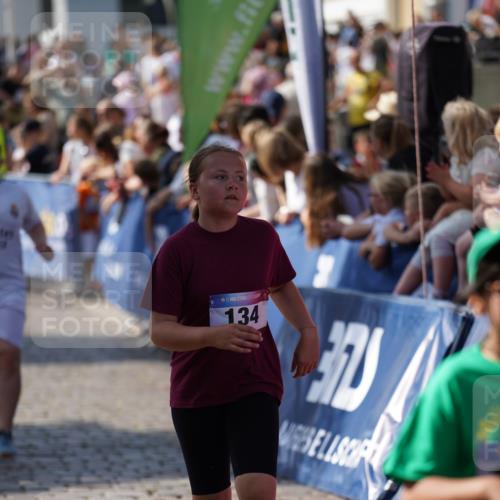 13.06.2025 - Holstenköstenlauf Felixshl http://msf.ph/oto/7927377 13.06.2025 16:53:43 Laufen 134, 941, 1107, 1832 meine-sportfotos.de
