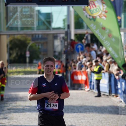 13.06.2025 - Holstenköstenlauf Felixshl http://msf.ph/oto/7927701 13.06.2025 17:48:05 Laufen 2176, 3967 meine-sportfotos.de