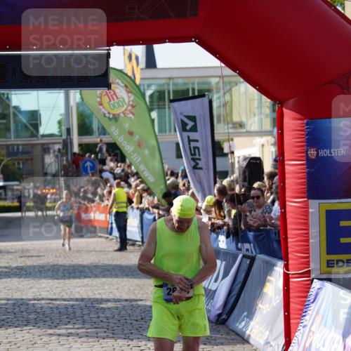 13.06.2025 - Holstenköstenlauf Felixshl http://msf.ph/oto/7927860 13.06.2025 17:50:50 Laufen 2194, 2648 meine-sportfotos.de