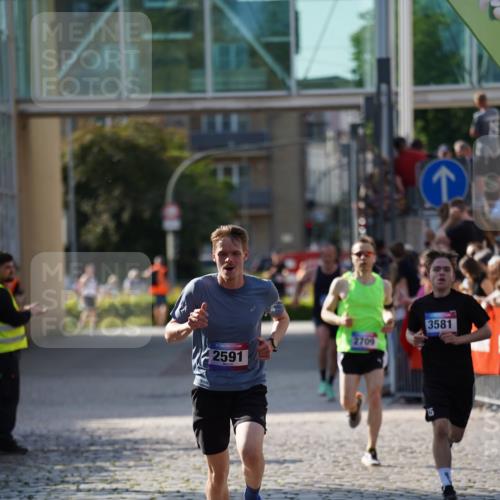 13.06.2025 - Holstenköstenlauf Felixshl http://msf.ph/oto/7927964 13.06.2025 17:51:58 Laufen 2591, 2651, 2709, 3581, 3833 meine-sportfotos.de