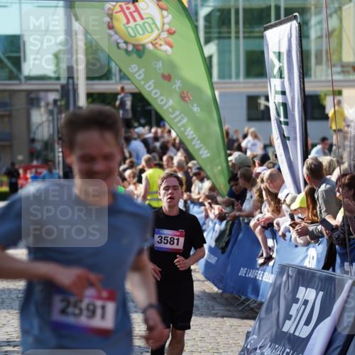 13.06.2025 - Holstenköstenlauf Felixshl http://msf.ph/oto/7927971 13.06.2025 17:52:01 Laufen 2591, 2651, 2709, 3581, 3833 meine-sportfotos.de
