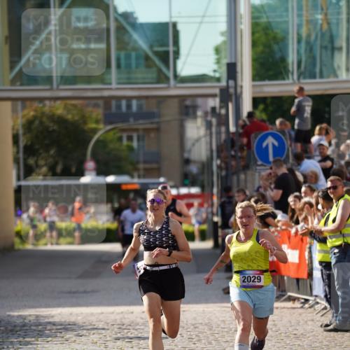 13.06.2025 - Holstenköstenlauf Felixshl http://msf.ph/oto/7928030 13.06.2025 17:52:36 Laufen 2029, 3660, 3731 meine-sportfotos.de