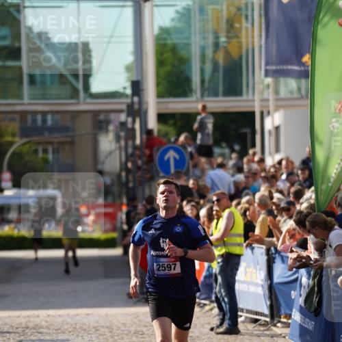13.06.2025 - Holstenköstenlauf Felixshl http://msf.ph/oto/7928118 13.06.2025 17:53:24 Laufen 2596, 2597, 2667, 2705, 2714 meine-sportfotos.de
