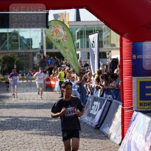 13.06.2025 - Holstenköstenlauf Felixshl http://msf.ph/oto/7928180 13.06.2025 17:54:07 Laufen 2327, 2353, 2898, 3893 meine-sportfotos.de