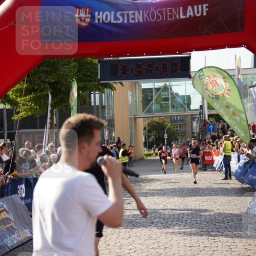 13.06.2025 - Holstenköstenlauf Felixshl http://msf.ph/oto/7928269 13.06.2025 17:55:05 Laufen 2057, 2421, 3791, 3813, 3889, 3931 meine-sportfotos.de