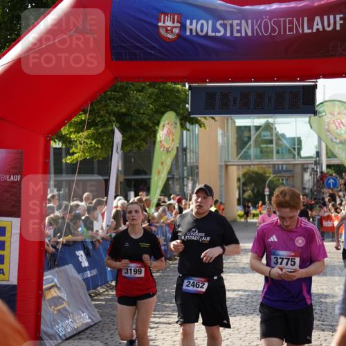 13.06.2025 - Holstenköstenlauf Felixshl http://msf.ph/oto/7928291 13.06.2025 17:55:15 Laufen 2355, 2421, 2462, 2675, 2744, 2981, 3199, 3642, 3775, 3889, 3931 meine-sportfotos.de
