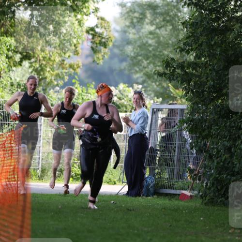 15.06.2025 - 7 Türme Triathlon Michael Strokosch http://msf.ph/oto/7928309 15.06.2025 09:15:30 Schwimmen 86, 97, 98, 99, 100 meine-sportfotos.de