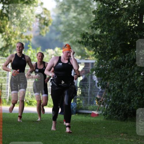 15.06.2025 - 7 Türme Triathlon Michael Strokosch http://msf.ph/oto/7928311 15.06.2025 09:15:31 Schwimmen 86, 97, 98, 99, 100 meine-sportfotos.de