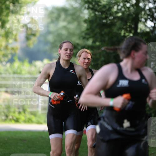 15.06.2025 - 7 Türme Triathlon Michael Strokosch http://msf.ph/oto/7928322 15.06.2025 09:15:34 Schwimmen 86, 97, 98, 99, 100 meine-sportfotos.de