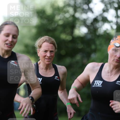 15.06.2025 - 7 Türme Triathlon Michael Strokosch http://msf.ph/oto/7928328 15.06.2025 09:15:36 Schwimmen 86, 97, 98, 99, 100 meine-sportfotos.de