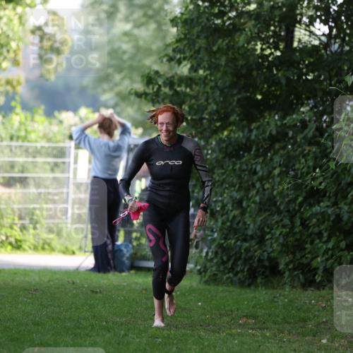 15.06.2025 - 7 Türme Triathlon Michael Strokosch http://msf.ph/oto/7928333 15.06.2025 09:15:40 Schwimmen 86, 97, 98, 99, 100 meine-sportfotos.de